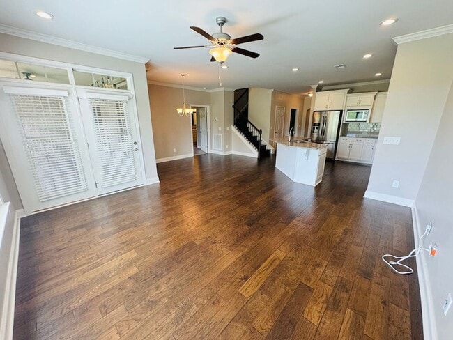 Building Photo - 1015 Callaway Dr