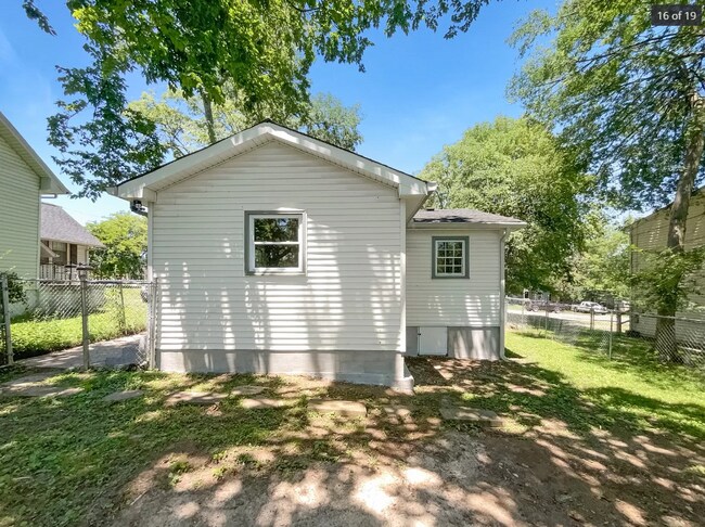 Building Photo - 114 McKinley St