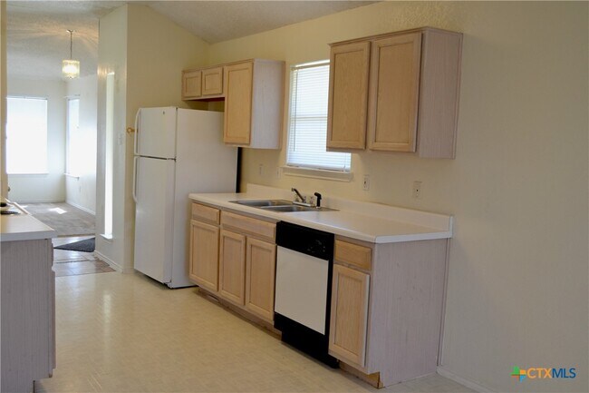 Building Photo - 2308 Tracey Ann Ln
