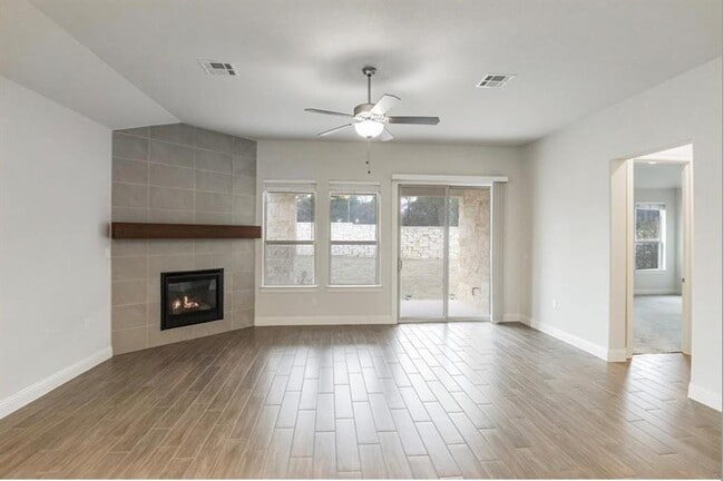 Building Photo - 218 Gulfton St