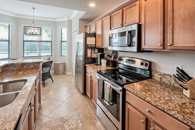 Building Photo - Available for immediate occupancy - 2BR/2BA Furnished Annual Condo available in Treviso Bay with ...