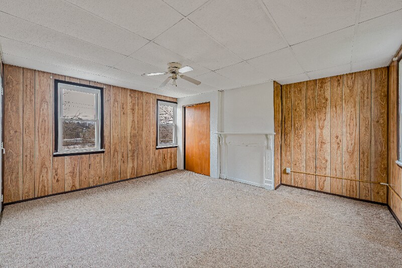 Building Photo - 225 Thompson Run Rd