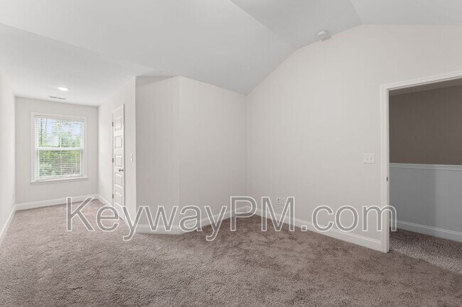 Building Photo - 317 Sumac Trail