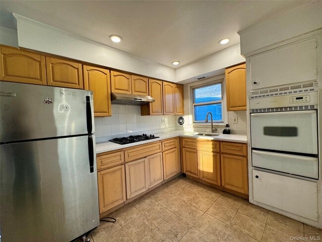 Building Photo - 58 Cohill Rd