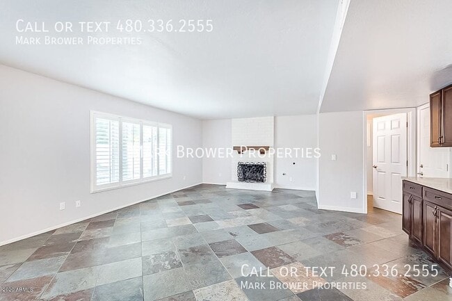 Building Photo - 1613 E Weathervane Ln