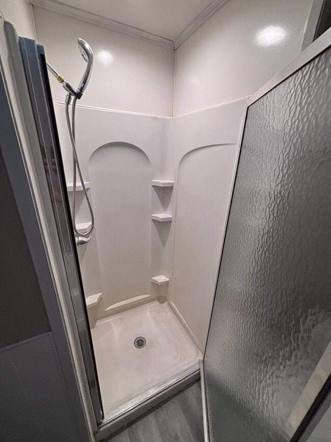 Building Photo - 6 Clachan Pl