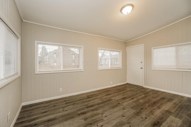 Building Photo - 2084 Belcher Dr