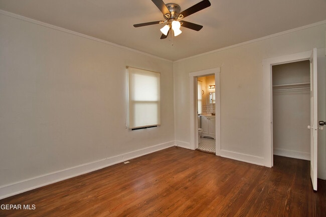 Building Photo - 1703 E Rio Grande Ave