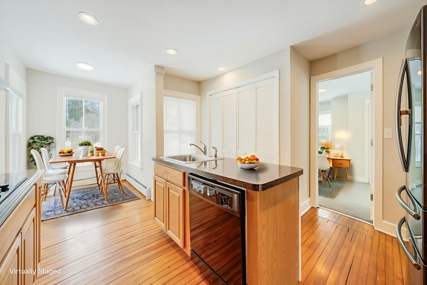 Building Photo - 6 Orchard St