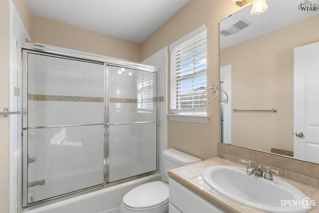 Building Photo - 4122 Candlewood Cir