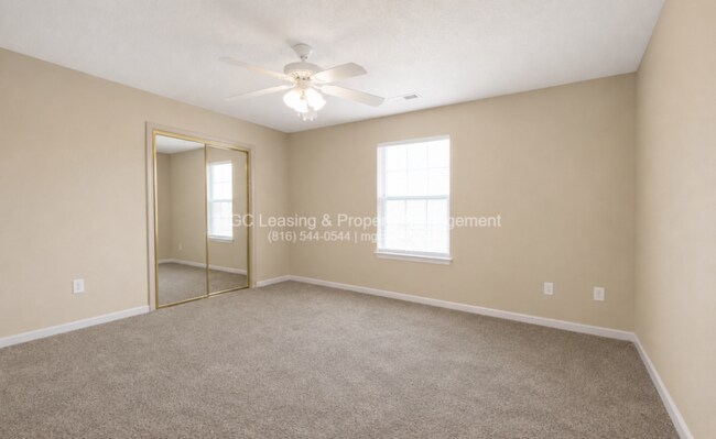 Building Photo - South Garden Townhomes