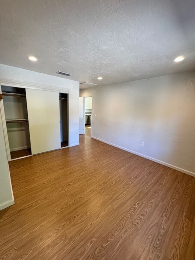 Building Photo - Charming Updated 4-Bedroom Home in the Garden Tract – Hardwood Floors, Central Air, 2-Car Garage ...