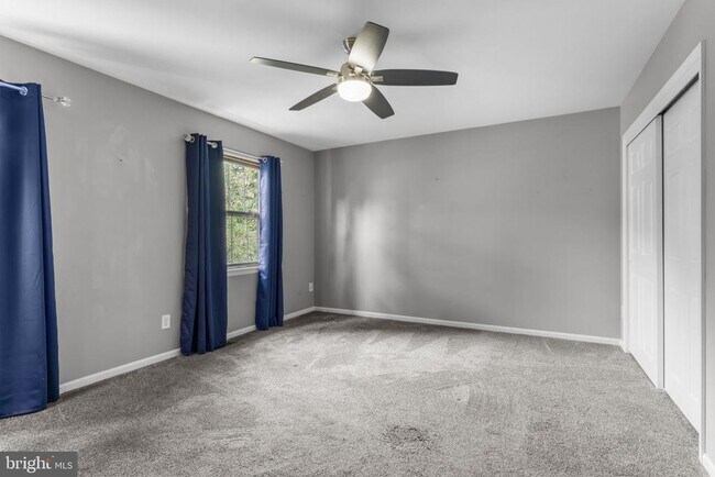 Building Photo - 435 N Mt Vernon Cir