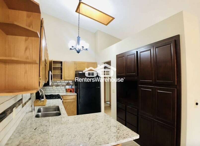 Building Photo - 11221 Xavier Cir