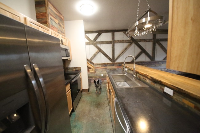 Building Photo - 751 Sun Pillar Loop