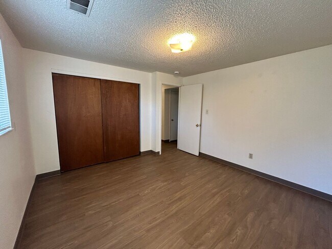 Building Photo - Beautiful Split-Level 6BR Home with Attached Garage and Fenced Yard +$300 Off First Month!