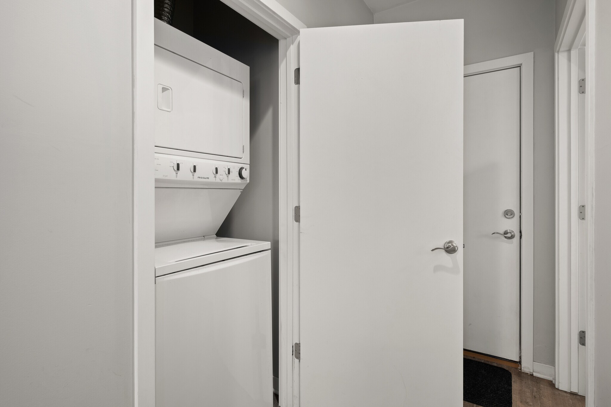 Building Photo - 600 Douglas St NW