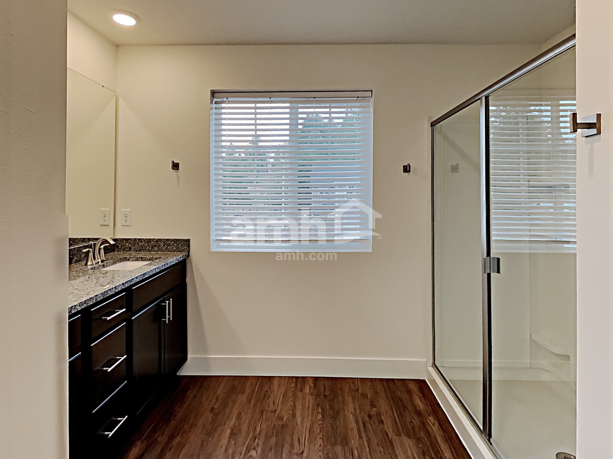 Building Photo - 12404 83rd Ave E