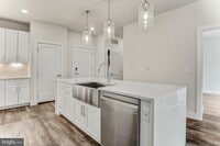 Building Photo - 1761 Old Meadow Rd