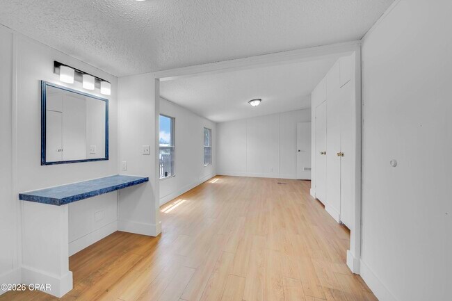 Building Photo - 154 Big Oak Ln