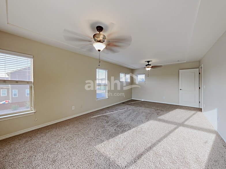 Building Photo - 12204 Hannibal St