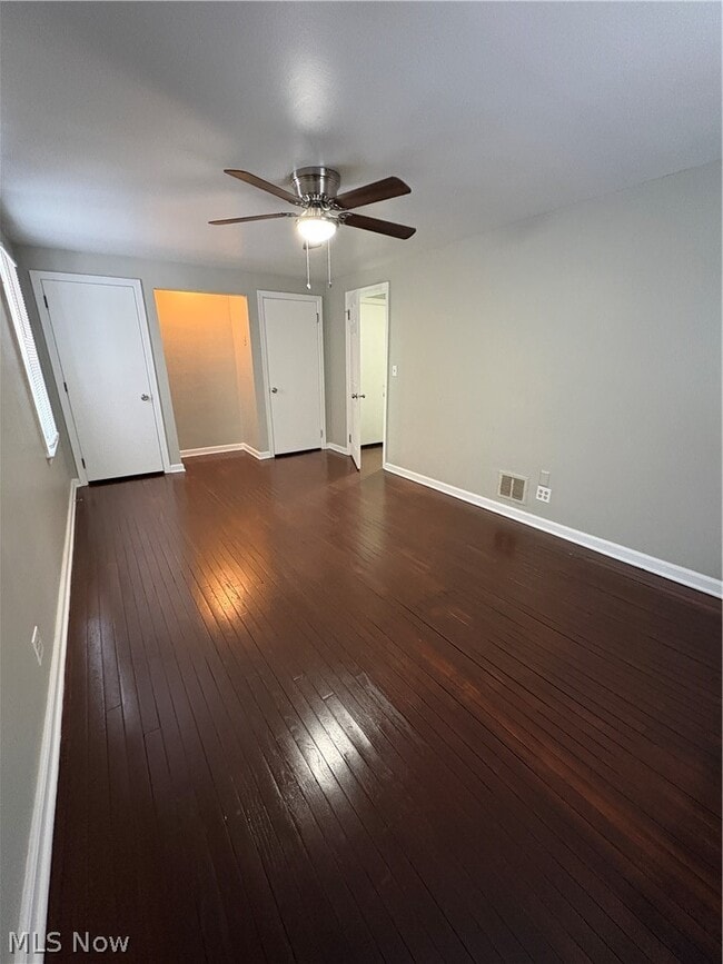 Building Photo - 738 West St