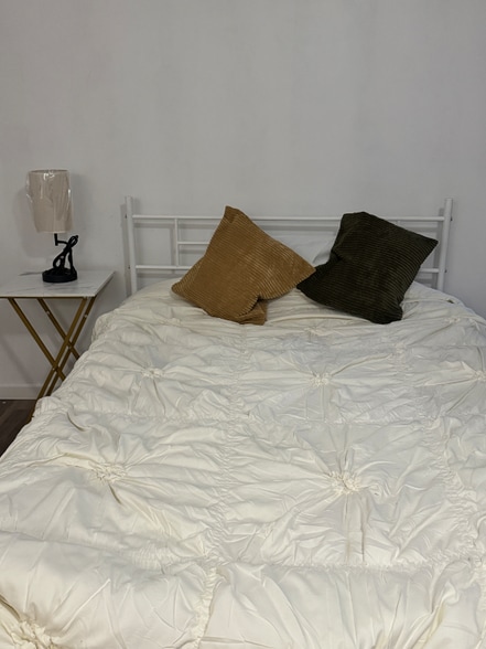 Building Photo - 21315 Carisbrook Ln