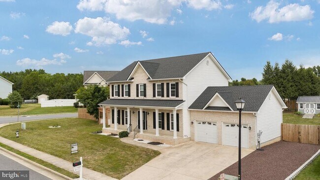 Building Photo - 677 Dellinger Dr