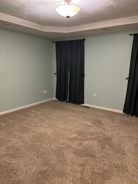 Main Bedroom - 1917 English Oak