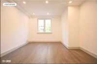 Building Photo - 894 New York Ave