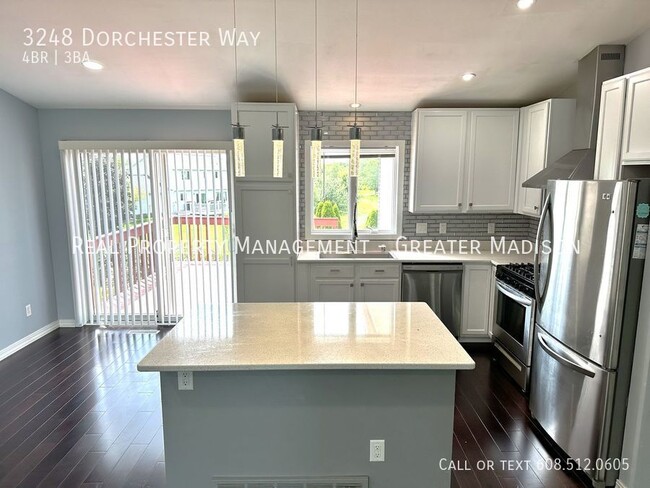 Building Photo - 3248 Dorchester Way