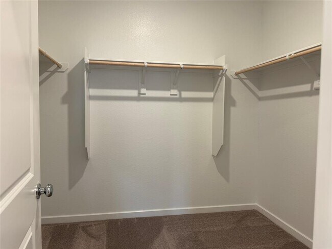 Building Photo - 9738 Rialto Hts Dr
