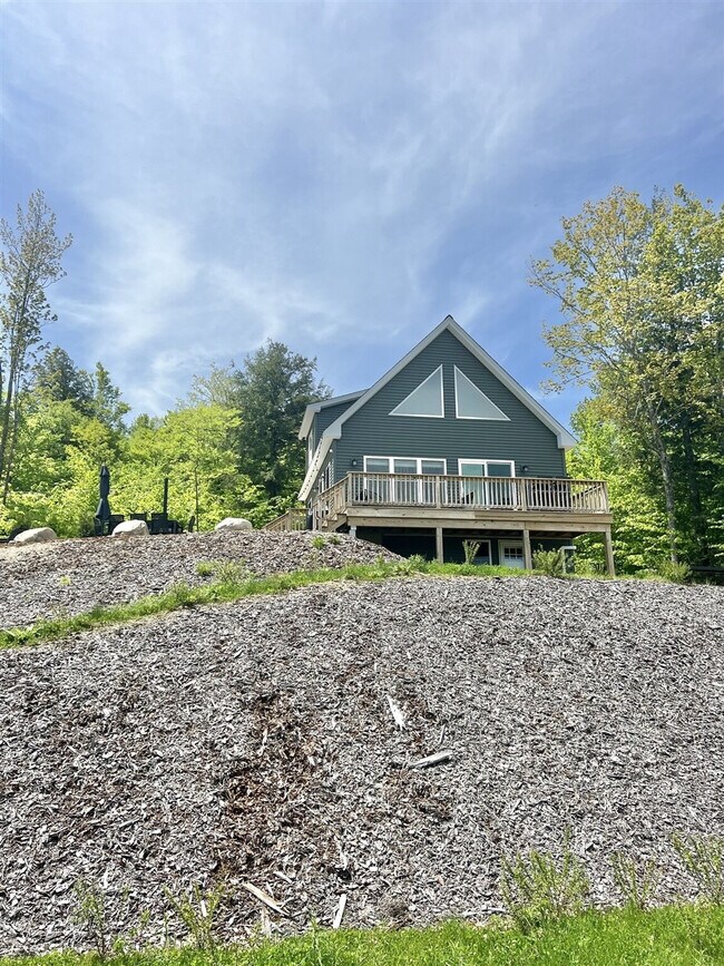 Building Photo - 103 Douglas Hill Rd