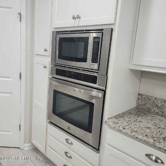 Building Photo - 97389 Harbor Concourse Cir