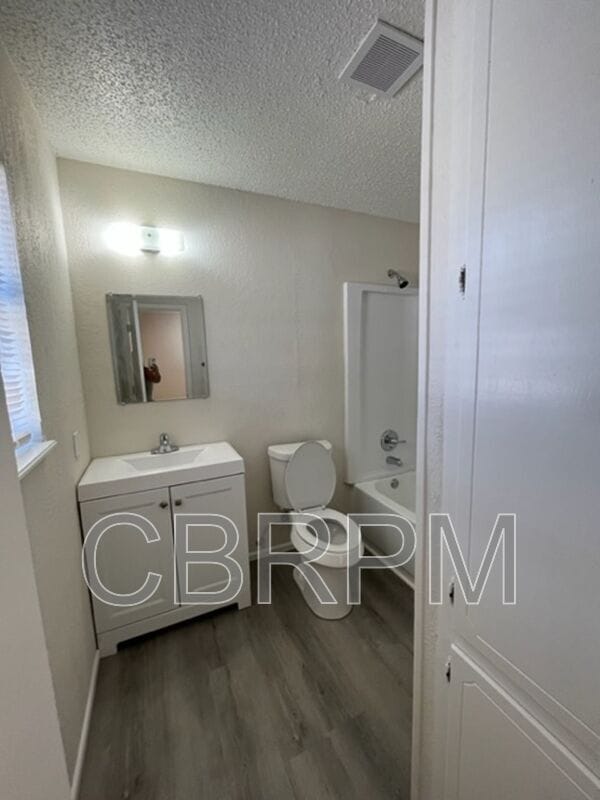 Building Photo - 1105 52nd St