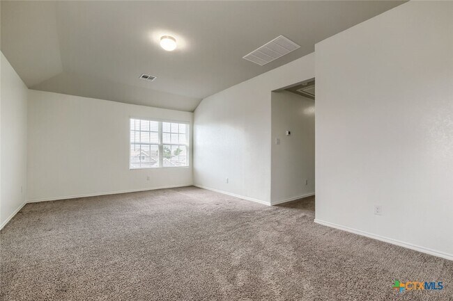 Building Photo - 1818 Strawberry Fld