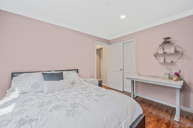 Building Photo - 8 Paynes Ln