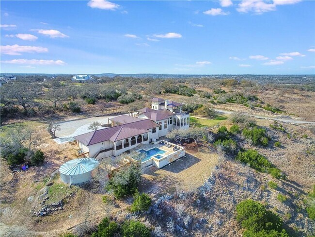 Building Photo - 3353 Tuscany Dr