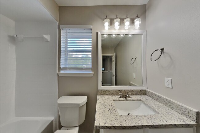 Building Photo - 3411 Dorsey Ln