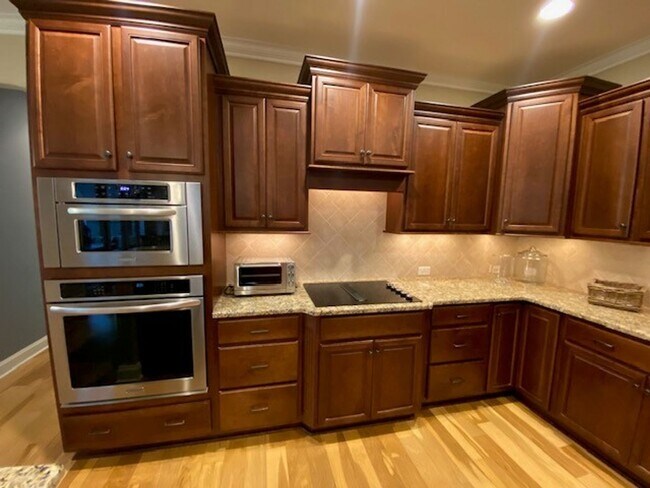 Building Photo - 1333 Garden Springs Ct