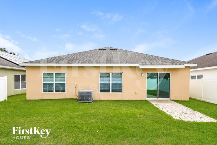 Building Photo - 4748 Rockvale Dr