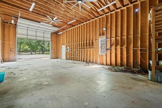 Building Photo - 10506 Crestwater Cir