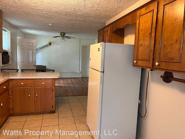 Building Photo - 2 br, 1 bath House - 1411 Suburban Rd