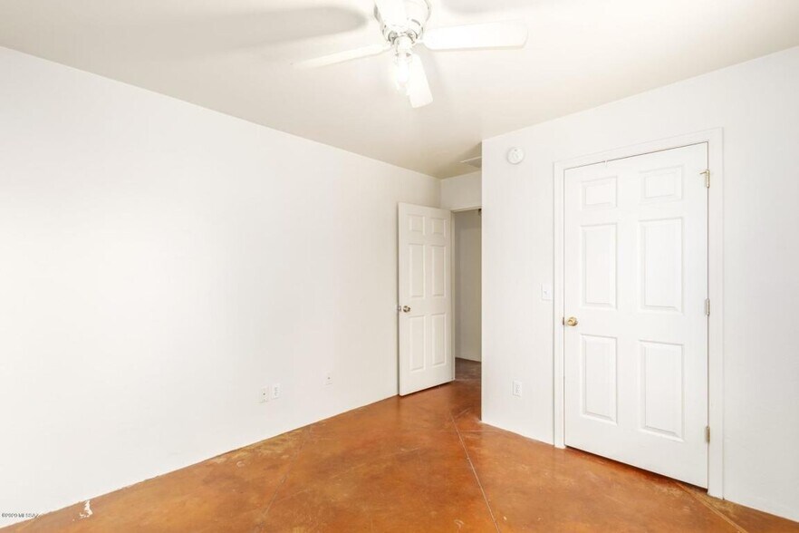 Building Photo - 405 E Geronimo Bluff Loop