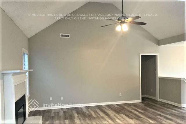 Building Photo - 10891 Knotty Pine Pl