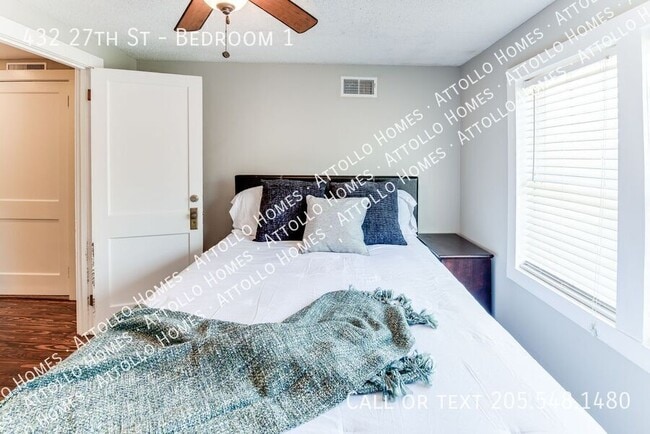 Building Photo - 432 27th St