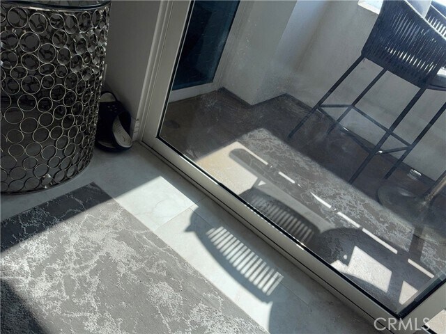 Building Photo - 525 E Seaside Way