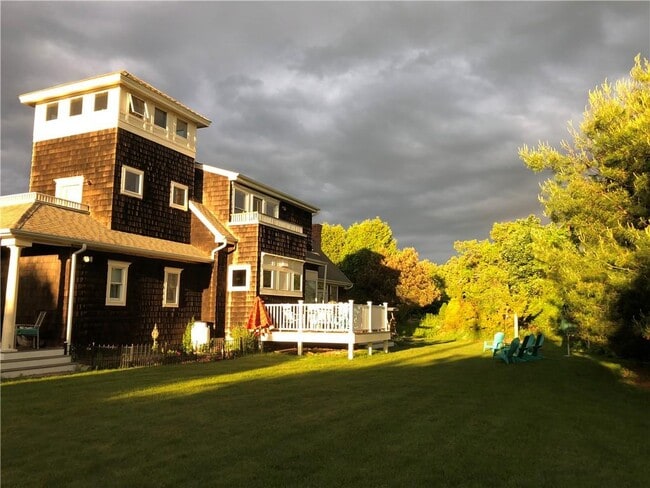 Building Photo - 15 Seabreeze Terrace