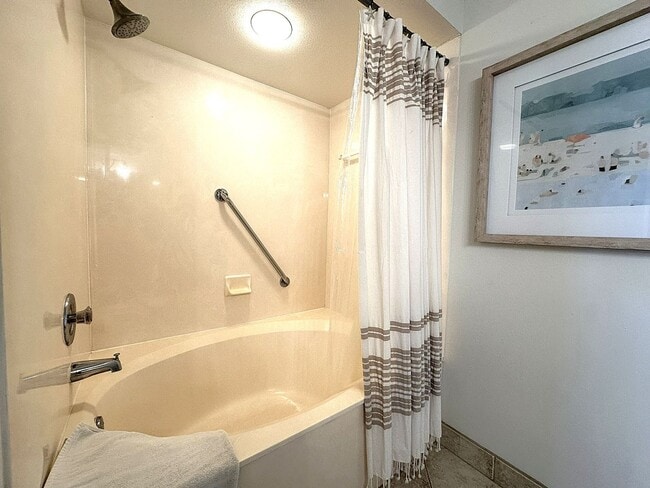 Building Photo - WALK OUT TO WTRFRNT 2/2 Furnished Rental MAY 1, 2026-NOVEMBER 3, 2026 BAHIA DEL MAR