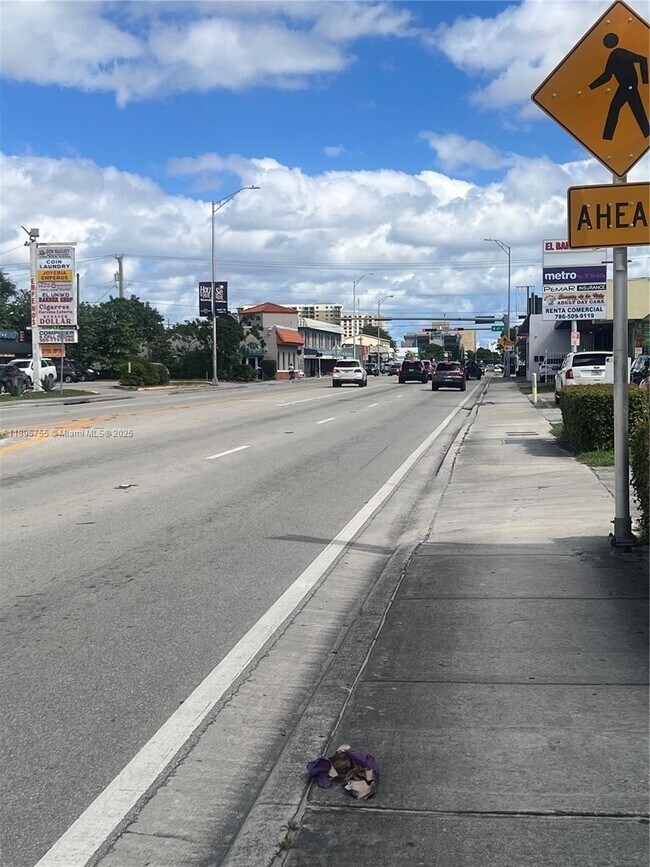 Building Photo - 4758 W Flagler St